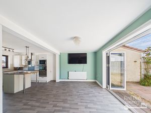 Kitchen/Dining/Family Room- click for photo gallery